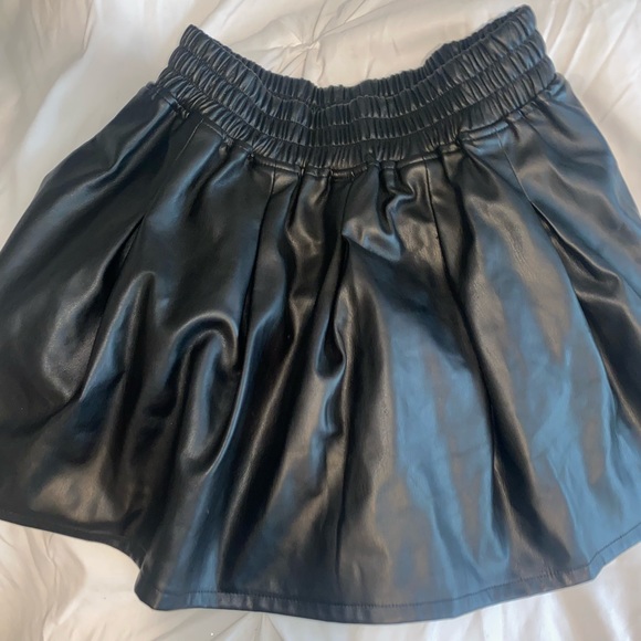 FASHION NOVA BLACK LEATHER SKATER SKIRT - Picture 2 of 4